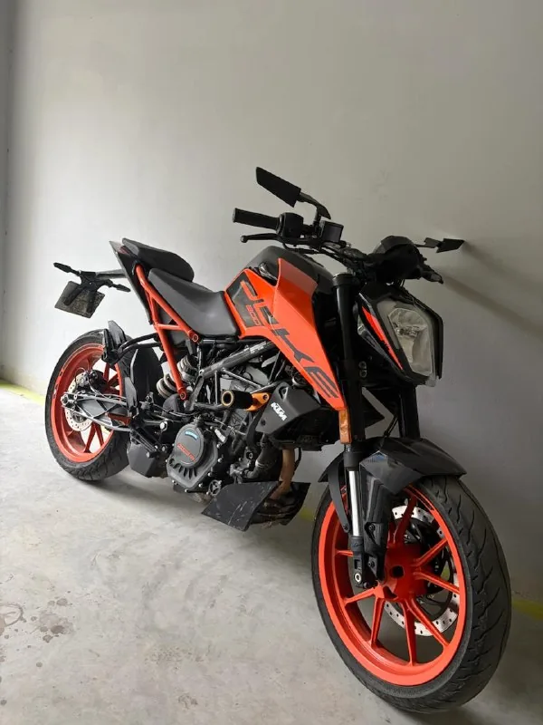 KTM Duke 200 1