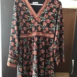 Платье, кофта, шорты, платок, аксессуар для волос 1