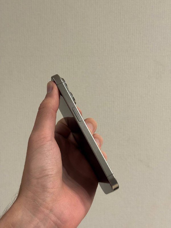 iPhone 15 Pro 256GB Natural Titanium 3