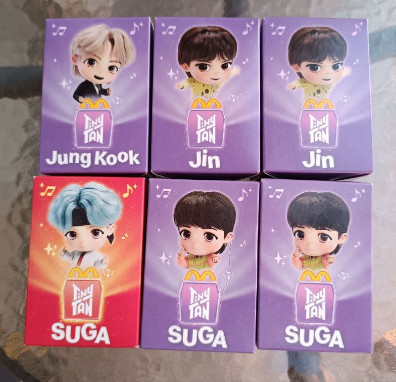 Фигурки из McDonald's Hello Kitty, Adopt me!, Tiny Tan