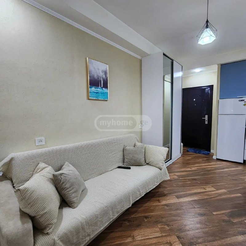 Квартира 2 комнаты 1 спальня с балконом, стиральная машина, кондиционер, ТВ