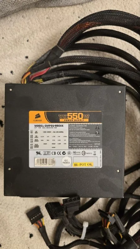 Блок питания Corsair CMPSU-550VX