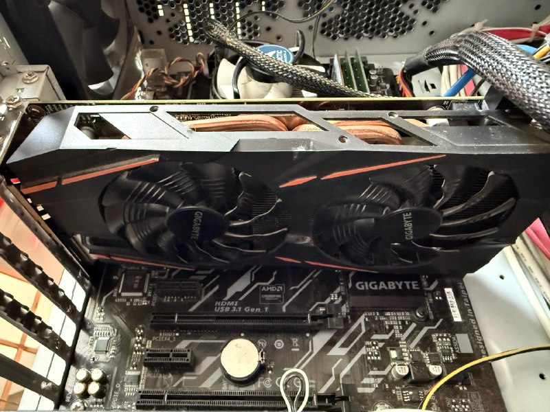 Компьютер с процессором Intel Core i5-8400 и Radeon RX 580 4 GB 2