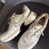 Nike V2K 2