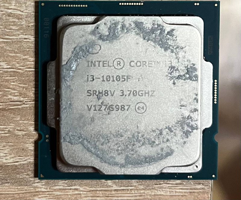 Лампочки, волейбольный мяч, наушники JBL Tune, лампа, микрофон, кулеры, процессор, L Аргинин 6