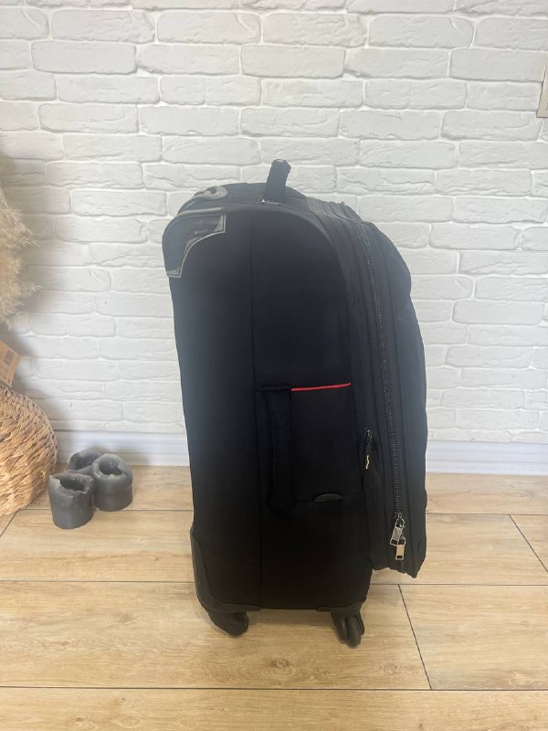 Delsey Fiber Lite 65Cm 4-колесный чемодан черный 4