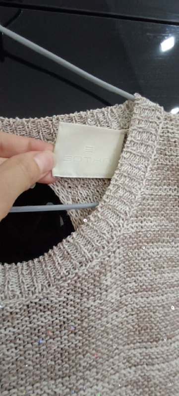 Свитер, юбка, ботинки, брюки, футболка, лоферы, платья, босоножки 9