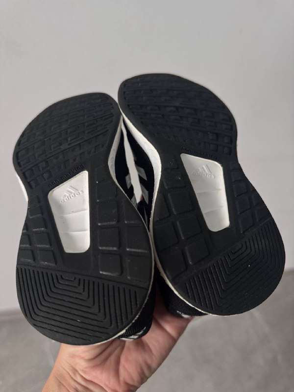 Кроссовки Adidas, кеды Converse синие, белые 2
