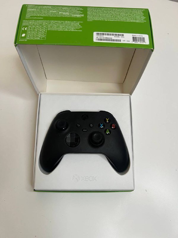 Джойстик Xbox с USB-C кабелем