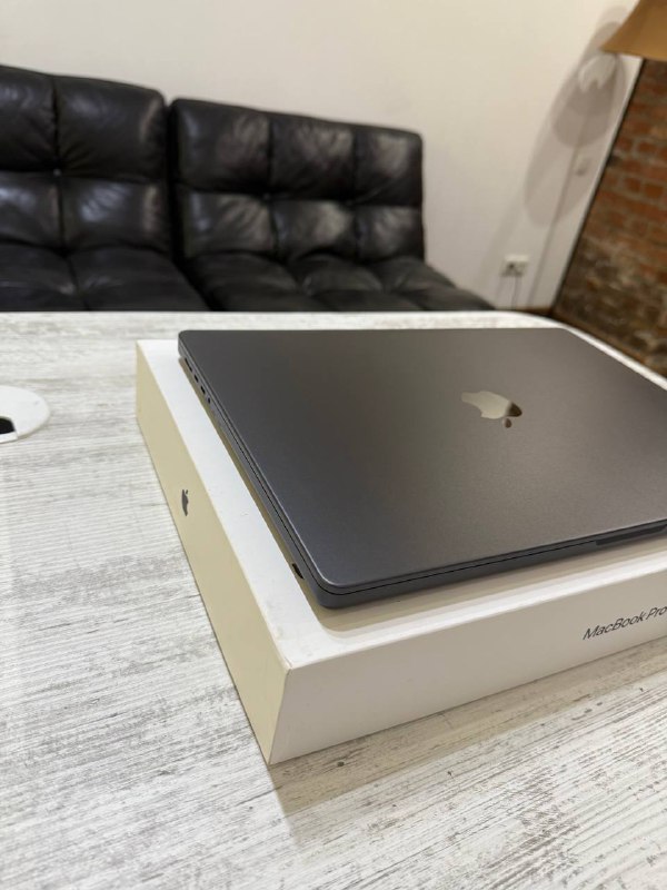 MacBook Pro 16" M4 Pro 24GB 512GB Space Black Nano Texture 4