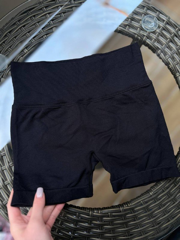 Велосипедки GymWear с эффектом push-up