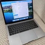 MacBook Pro 13 2017 8/256 ГБ 4
