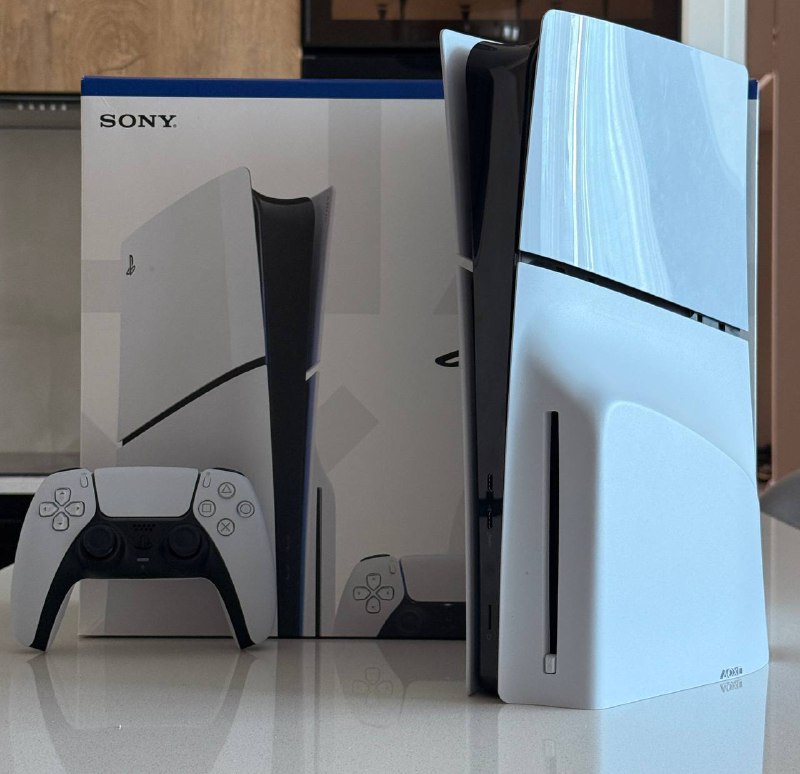Sony Playstation PS5 Slim Disc, Nacon Revolution 5 Pro, Western Digital MyPassport Wireless Pro 4TB, PS5/PS4 игры