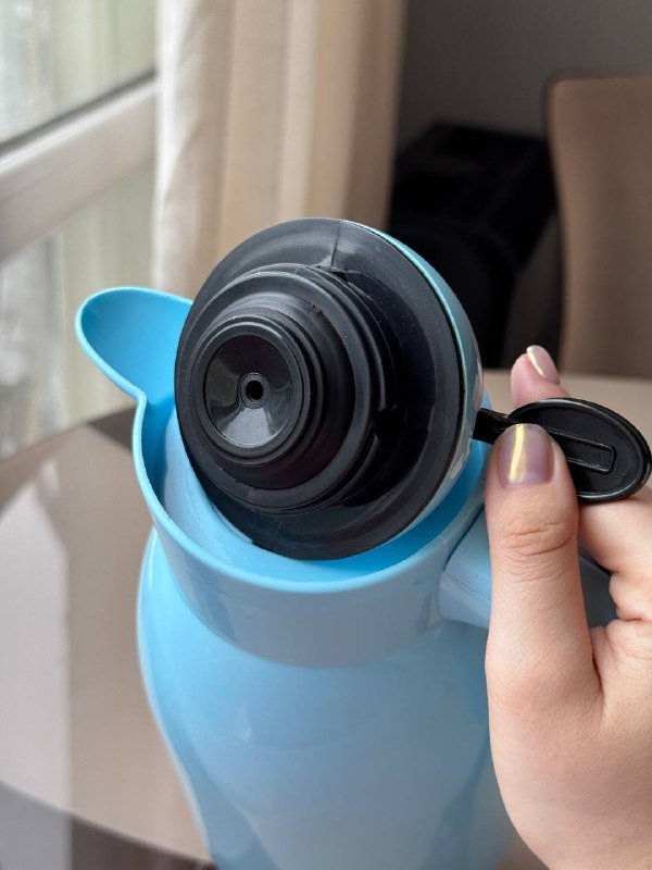 Термос на 950 мл голубой 3