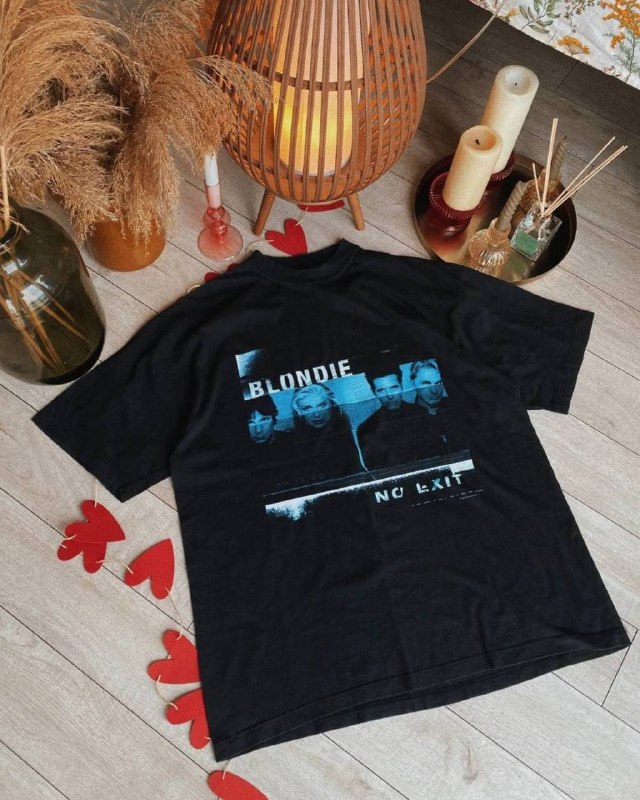 Винтажные музыкальные футболки и мерч, размеры L и XL 2