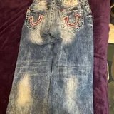 Джинсы True Religion с ремнем 1