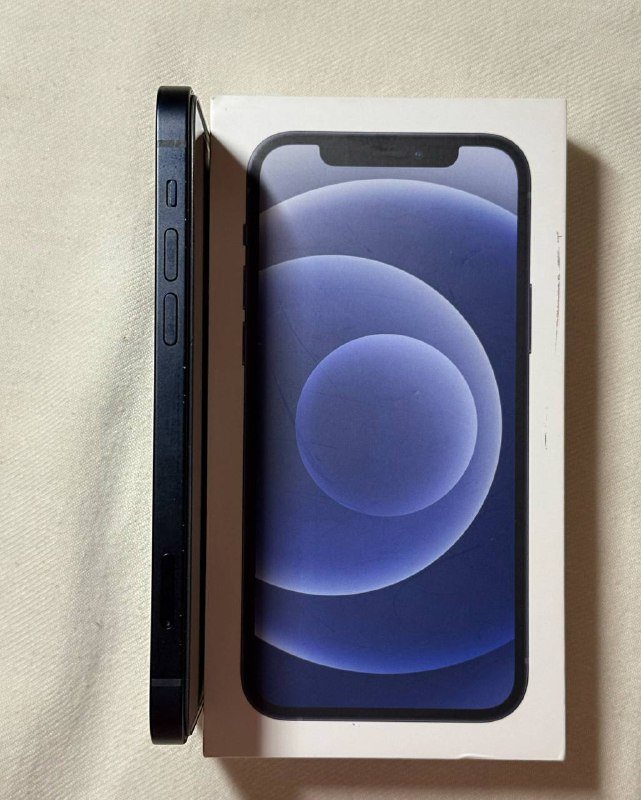 IPhone 12 64GB с аксессуарами 3