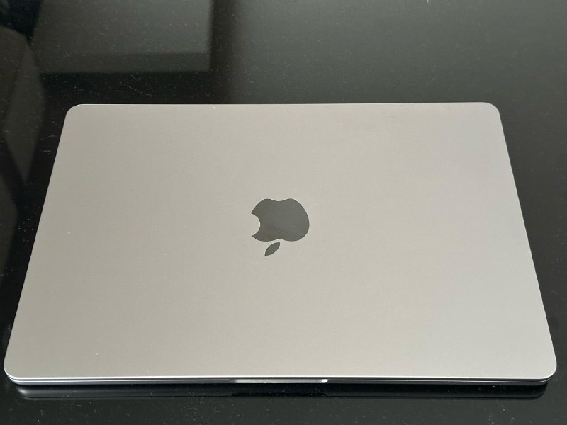 MacBook Air M2 13" 8/512
