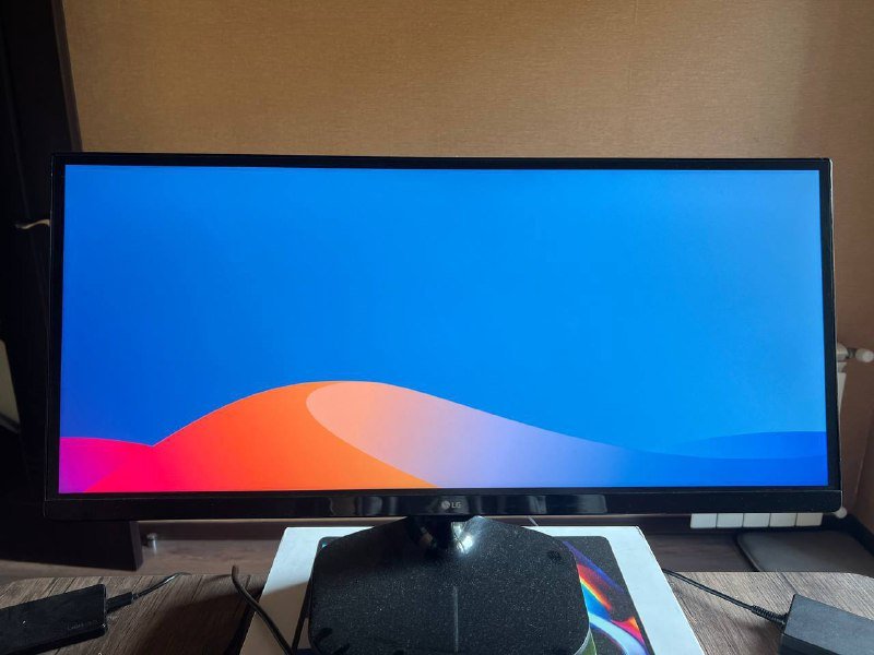 Широкий монитор LG 25 дюймов 2560x1080