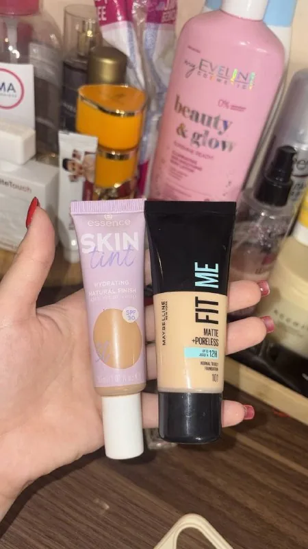 Тональный крем Maybelline Fit Me, тональная основа Essence