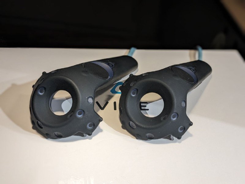 HTC Vive PRO виртуальная реальность полный комплект 8