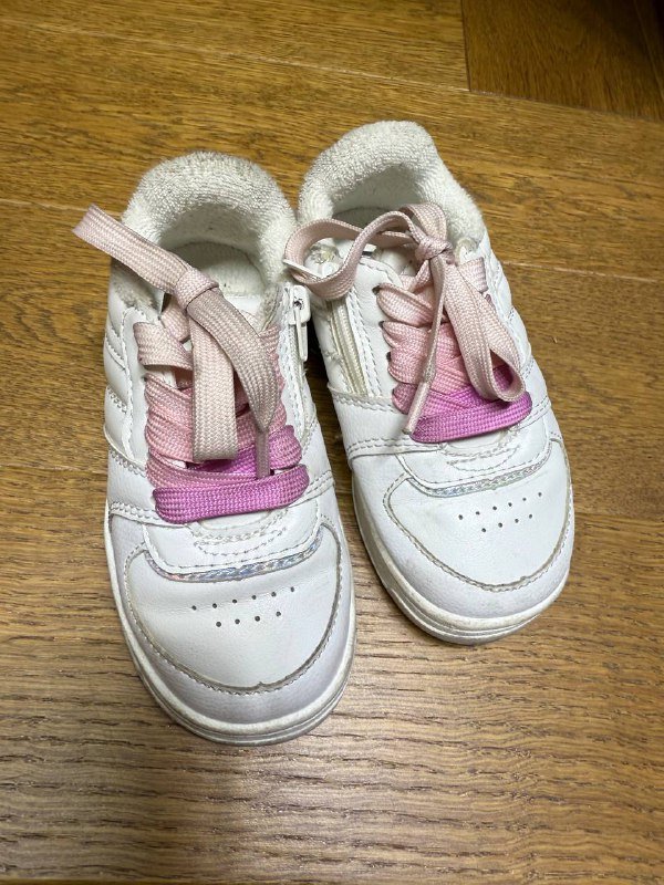 Кроссовки Zara 24 размер