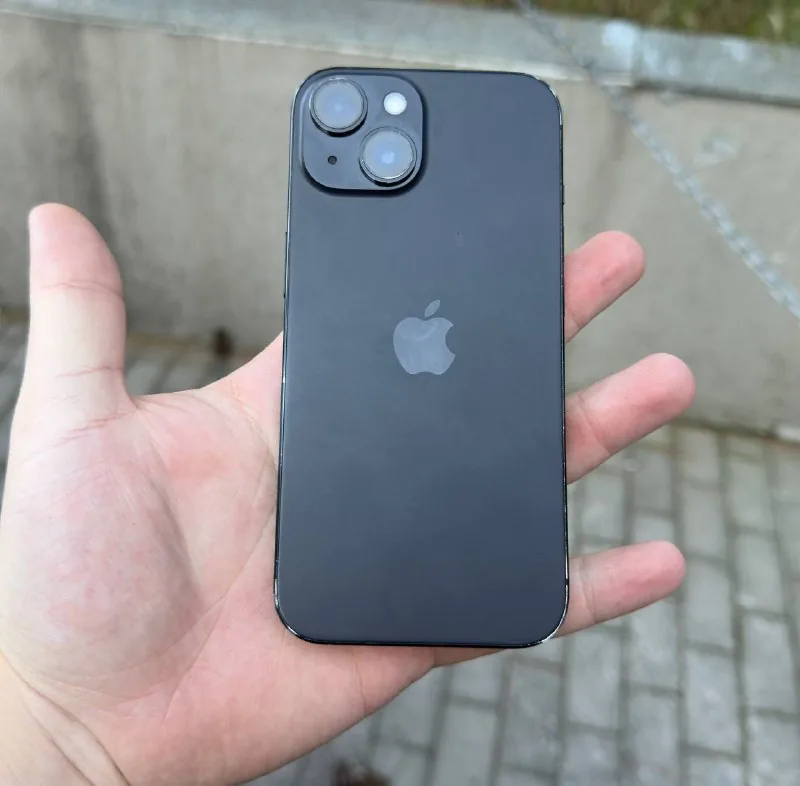 iPhone 15