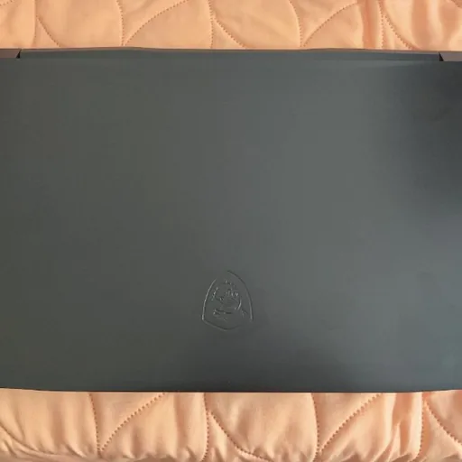 Игровой ноутбук MSI Katana GF76 11UC