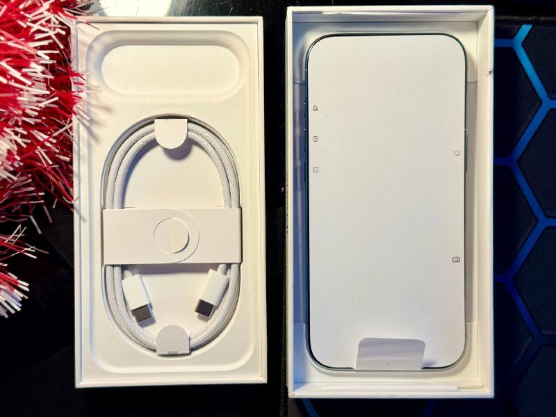 iPhone 17 Air небесно-голубой новый 2