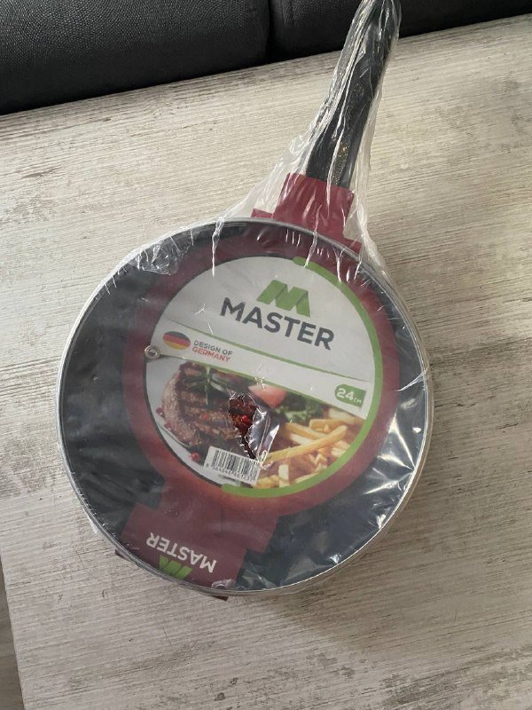 Сковорода с крышкой 24см новая