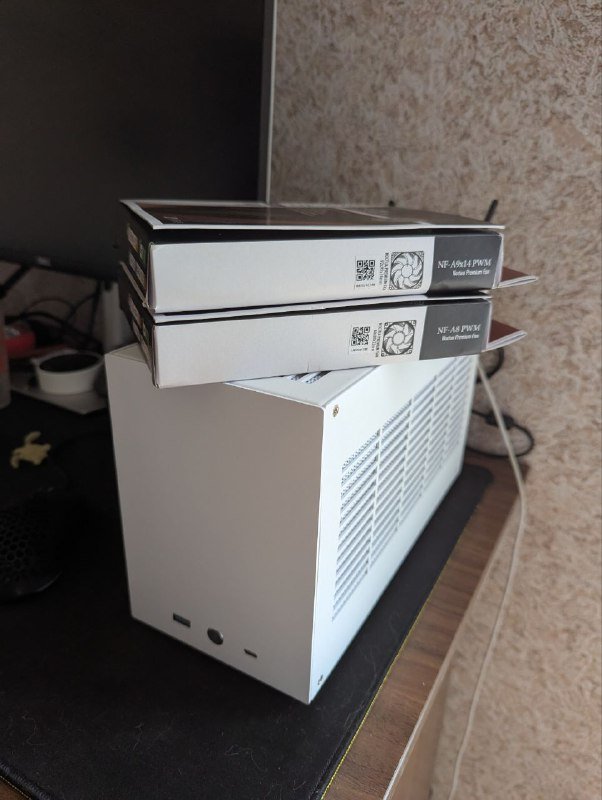Mini ITX ПК с Ryzen 5 7600x, RTX 5060 ti, 32GB RAM, 1TB SSD 2