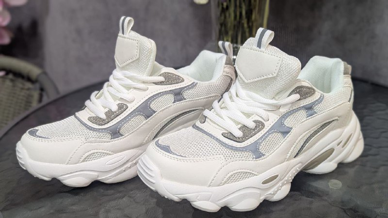 Кроссовки женские размер 37, новые