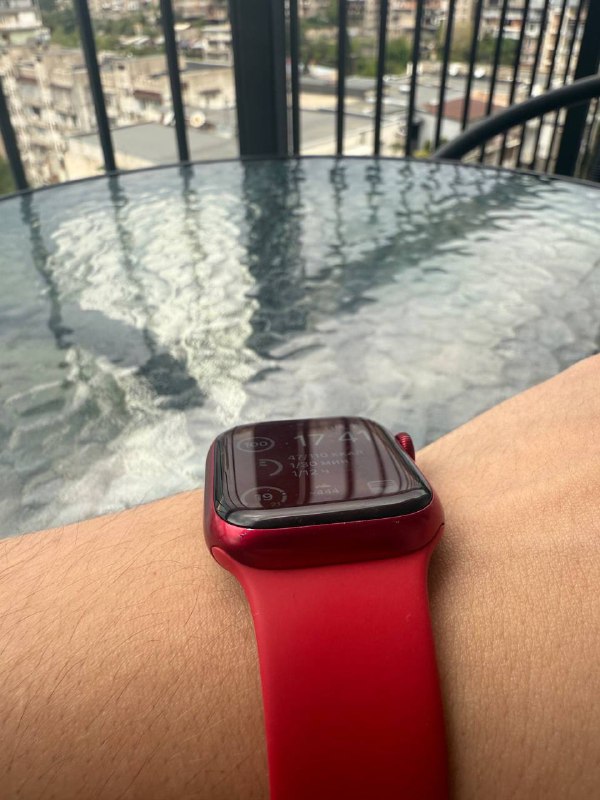 Apple Watch Series 7 41 мм алюминий Product Red 3