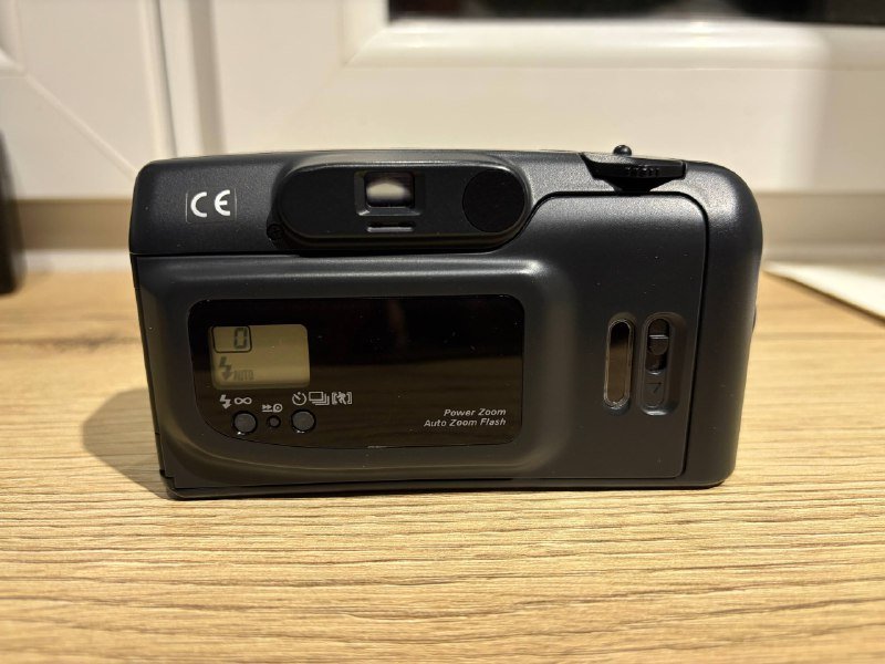 Пленочный фотоаппарат Yashica Microtec Zoom 90 2