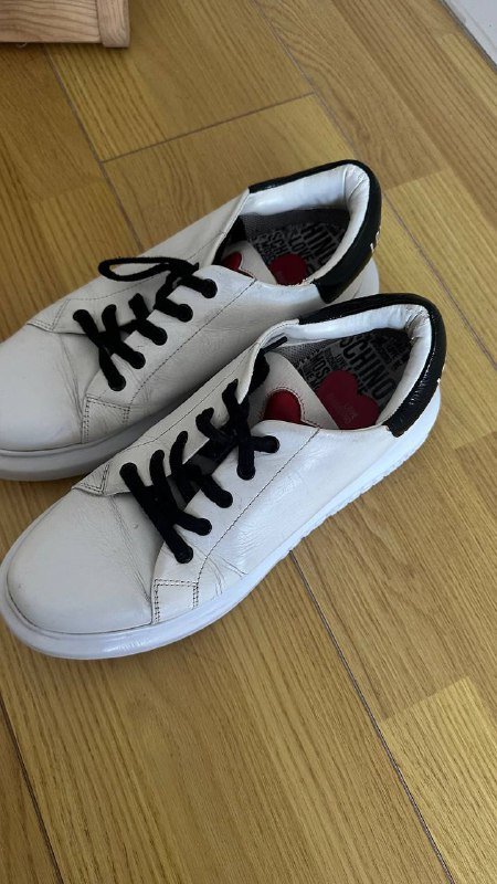 Кроссовки Moschino 40 размер