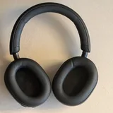 Sony WH-1000XM5 headphones 1