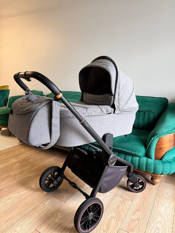 Коляска 3 в 1 Carella Epica 2