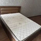 Кровать с матрасом 1