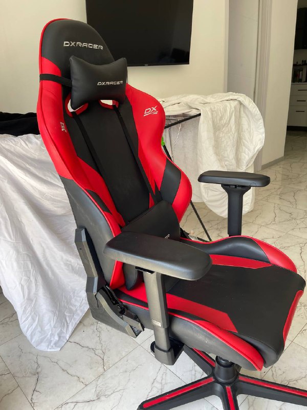 Игровой стул DxRacer для обмена или продажи