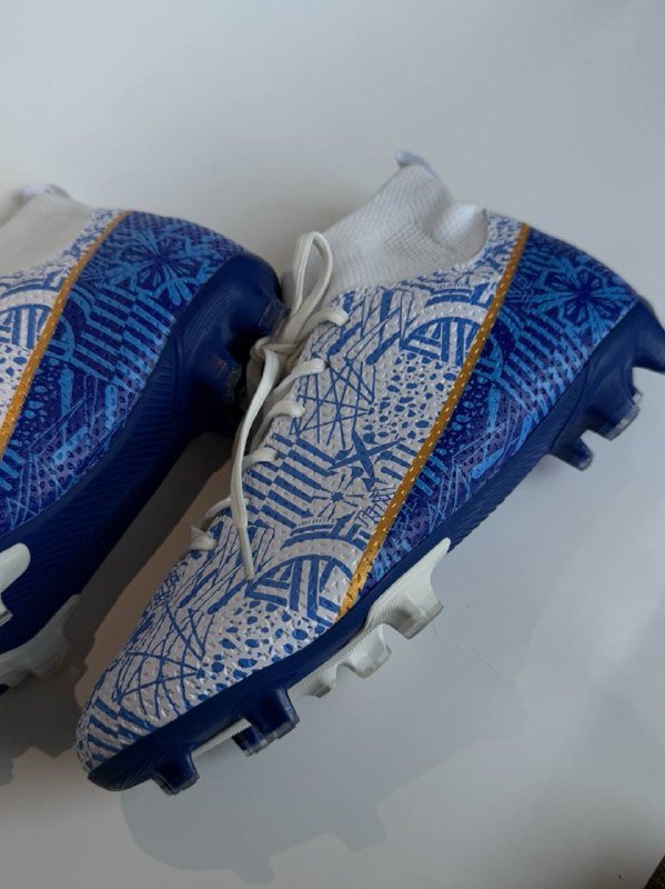 Новые бутсы размер 41