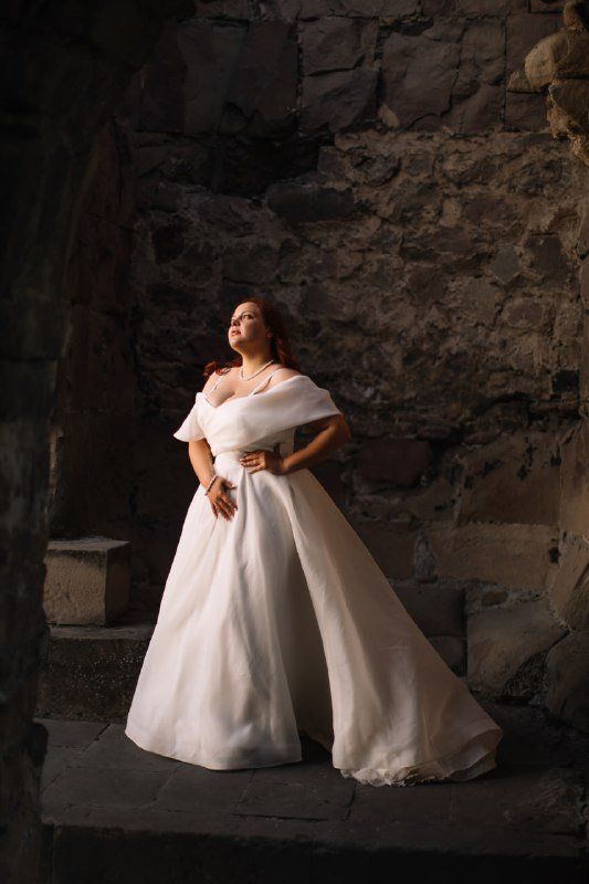 Свадебное платье корсетное атлас размер 54-56