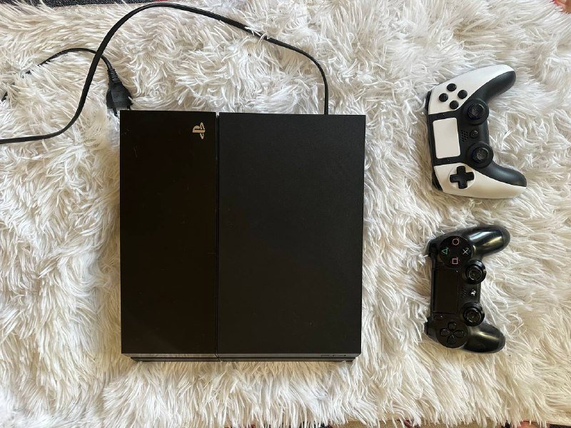 PS4 500gb, 2 геймпада, зарядки, сумка