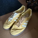 Кроссовки Adidas, Pane 1