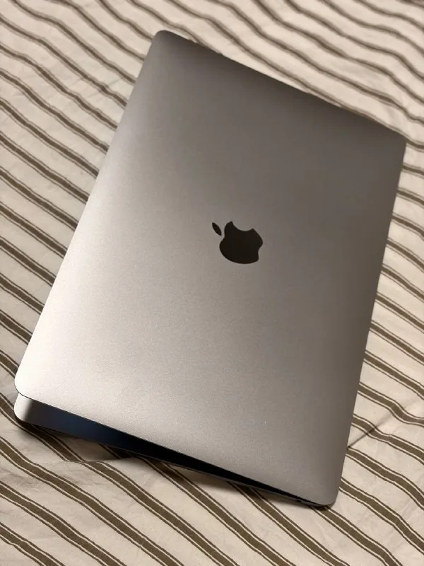 MacBook Air 13” M1 1