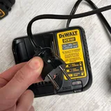 DeWALT DCF885 импакт, аккумулятор, зарядник 7