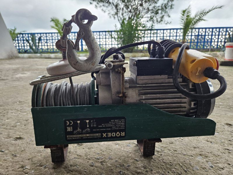 Лебедка с тросом 25 метров 5