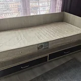 Кровать диван с матрасом, компьютерный стол 1