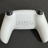 Xbox და PS5 DualSense კონტროლერები 4