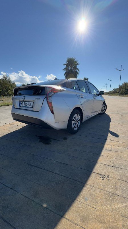 Toyota Prius 2017 года 4