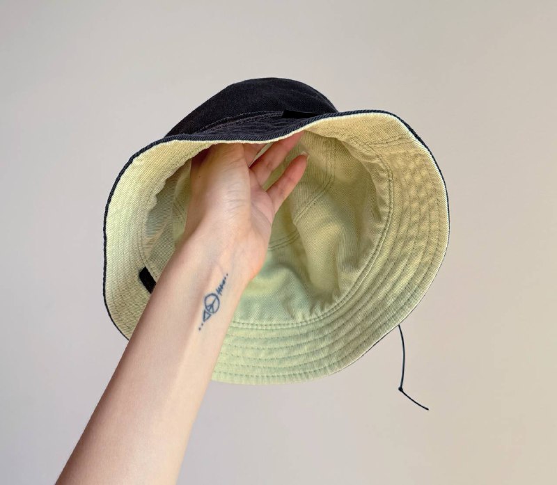 Двухсторонняя панамка и автоматические шнурки 3